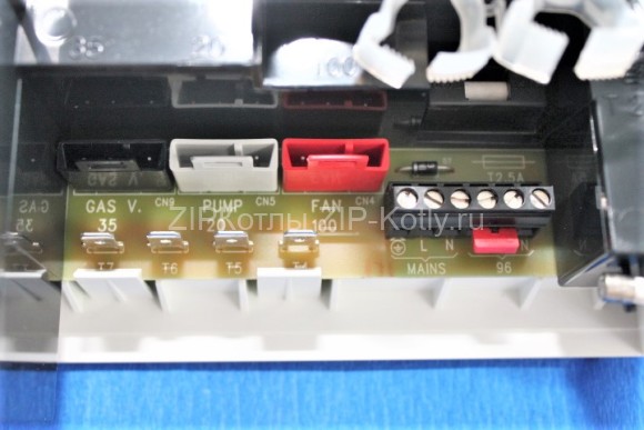 плата управления Vitopend 100 (старый 7829137) (4) плата управления Vitopend 100 (старый 7829137) (4)